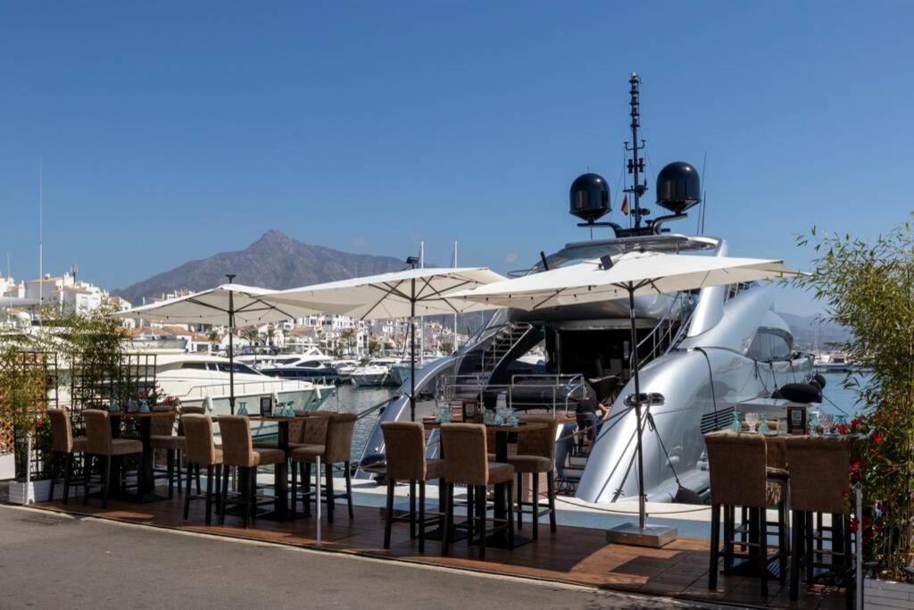 Puerto Banus Second Line, Luxury Apartement มาร์เบยา ภายนอก รูปภาพ